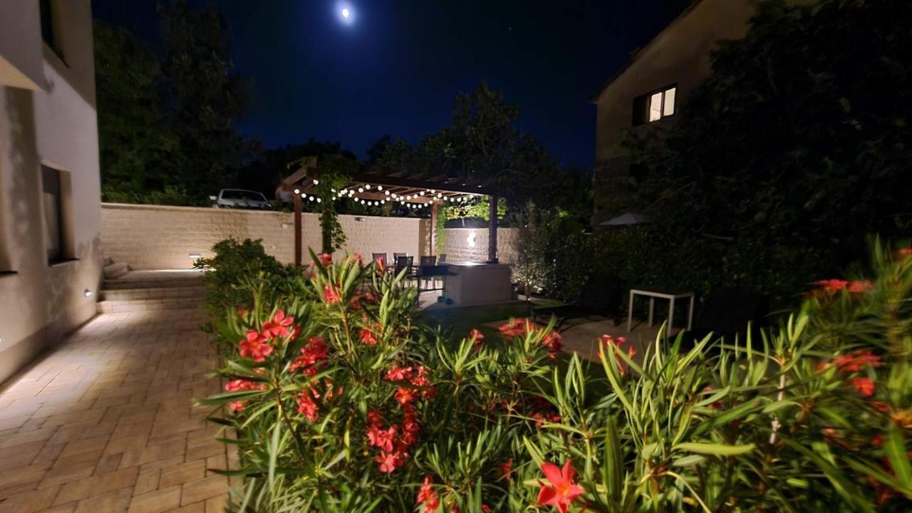 Vila Primorka Apartmani Oleander Šilo Zewnętrze zdjęcie