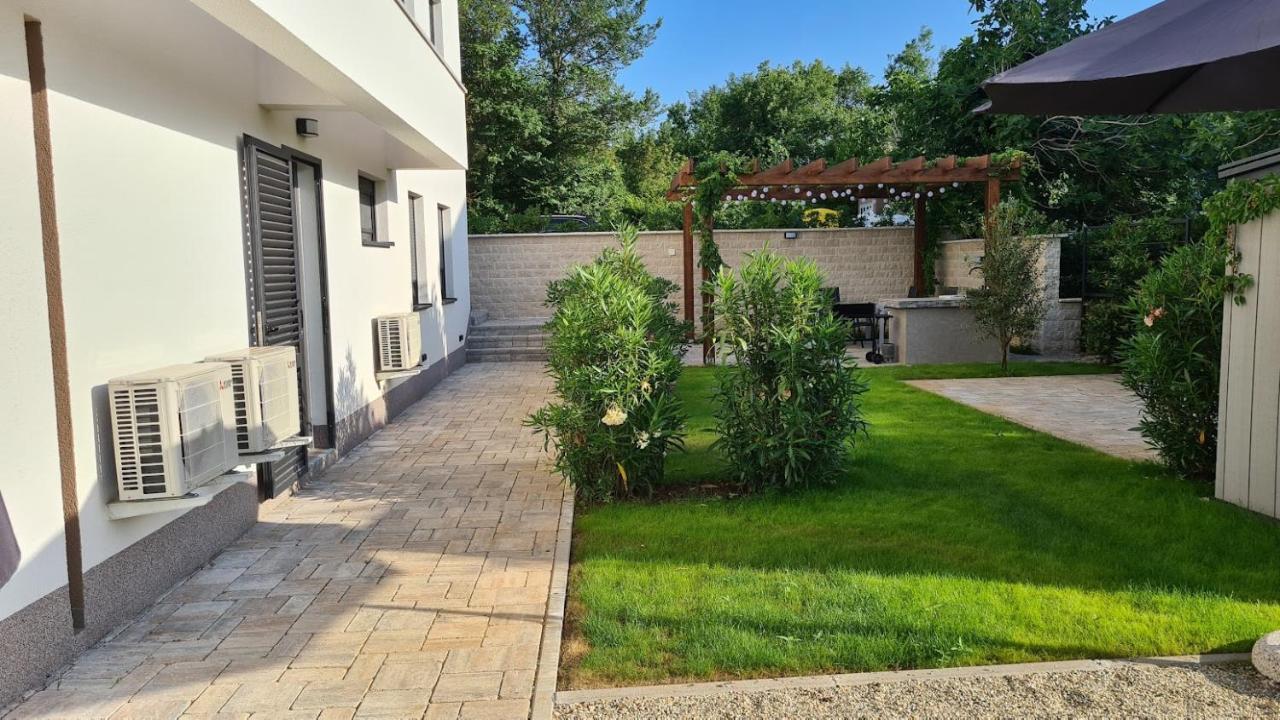 Vila Primorka Apartmani Oleander Šilo Zewnętrze zdjęcie